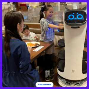 6 CÁCH KẾT HỢP ROBOT PHỤC VỤ VỚI NHÂN VIÊN ĐỂ NÂNG CAO CHẤT LƯỢNG DỊCH VỤ